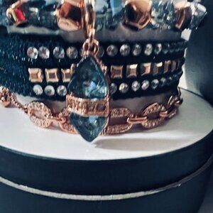 A ROSE GOLD MELODY  STACK